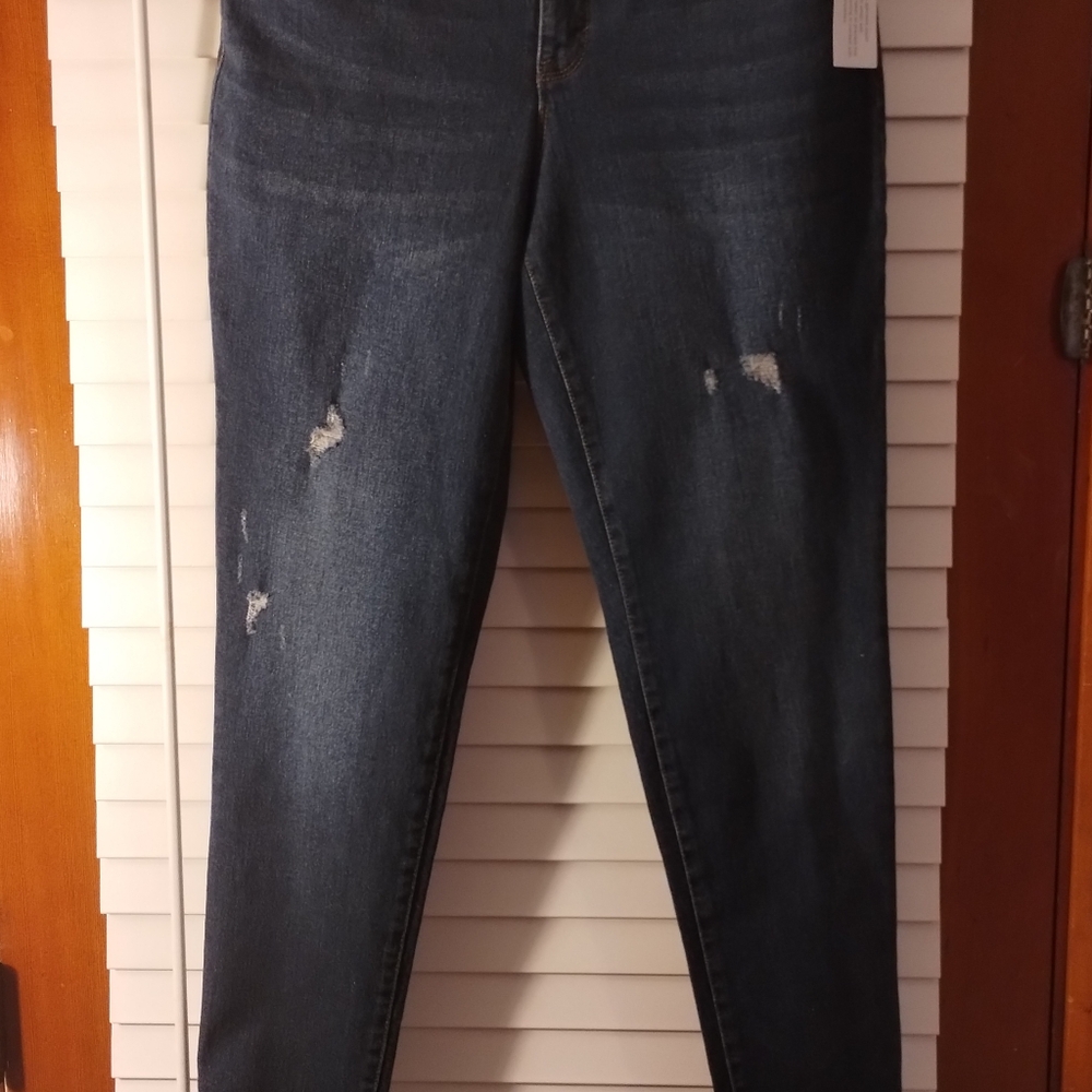 Style & co curvy skinny leg jeans, size 6